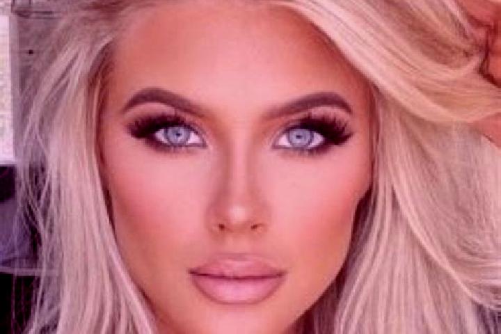 Stella, 36, a platinum blonde amber-eyed indian companion based in Nelson. Offering Prostate Massage, Striptease, Roleplay, Duos, A-Level. Available for inca...