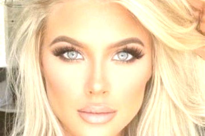 Stella, 36, a platinum blonde green-eyed caucasian companion based in Silver Falls. Offering Roleplay, Deep French Kissing, Dinner Date. Available for incall...