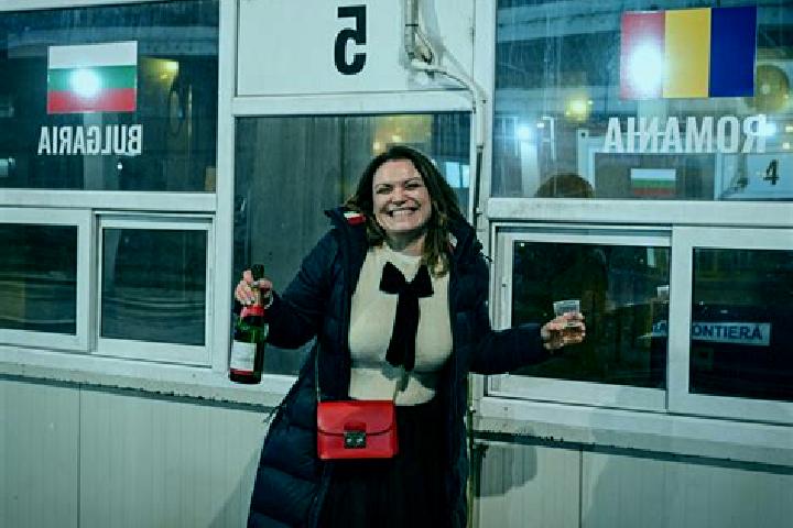Stella, 36 — Escort in Salceni, Romania