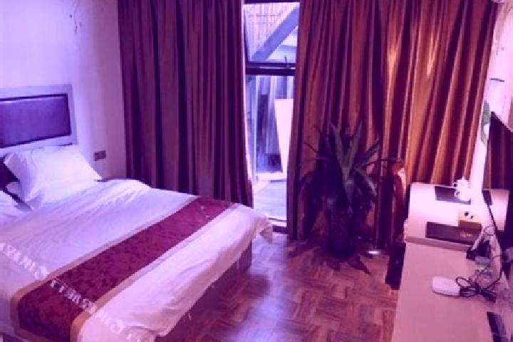 Stella, 36 — Escort in Shangju, China