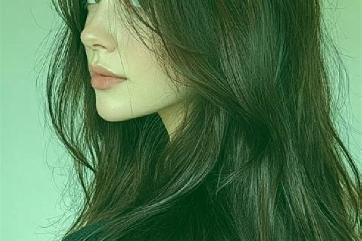 Stella, 37, a auburn brown-eyed mediterranean companion based in Pecky. Offering Dinner Date, Roleplay, CIM. Available for incall and outcall, day and evenin...