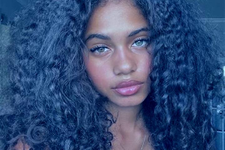 Stella, 37, a brunette blue-eyed ebony companion based in La Montanita. Offering Tantra, Roleplay, 69, GFE. Available for incall and outcall, overnight booki...