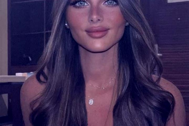 Stella, 37, a brunette dark-eyed caucasian companion based in Edwardsburg. Offering Massage, Roleplay, Dinner Date. Available for incall and outcall, overnig...
