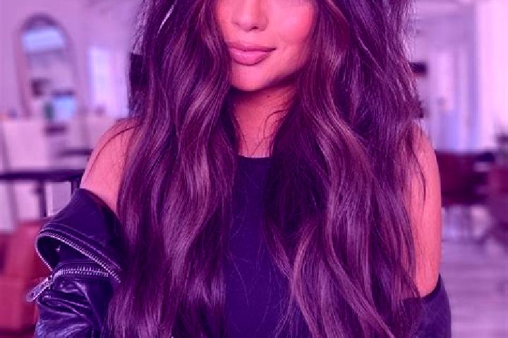 Stella, 37, a brunette dark-eyed indian companion based in Brasina. Offering Striptease, Party Girl, Overnight, BDSM. Available for incall and outcall, day a...