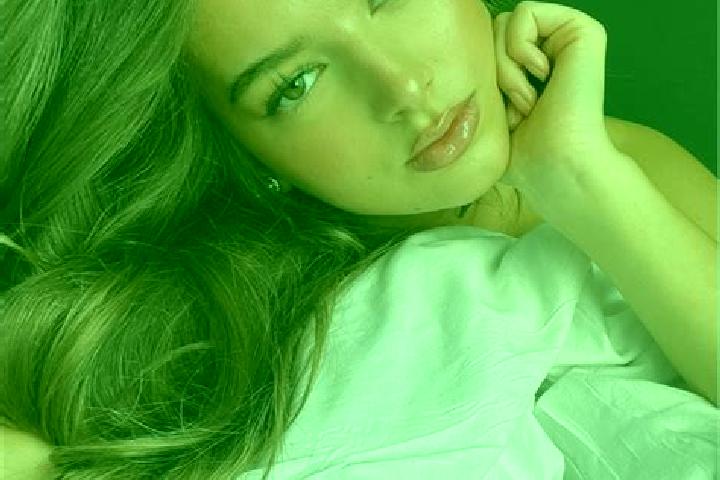 Stella, 37, a chestnut hazel-eyed latina companion based in Ditscheid. Offering Party Girl, Massage, Deep French Kissing, Prostate Massage. Available for inc...