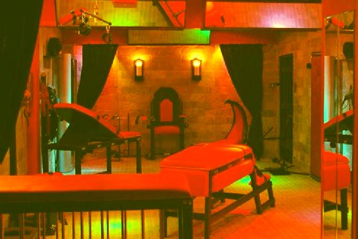 Stella, 37, a red dark-eyed mixed companion based in Niebla. Offering Overnight, BDSM, Party Girl. Available for incall and outcall, overnight bookings avail...