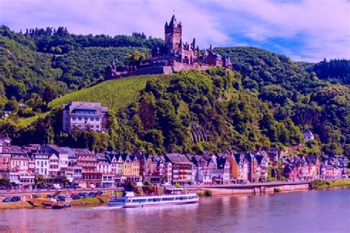 Stella, 37 — Escort in Holsthum, Germany