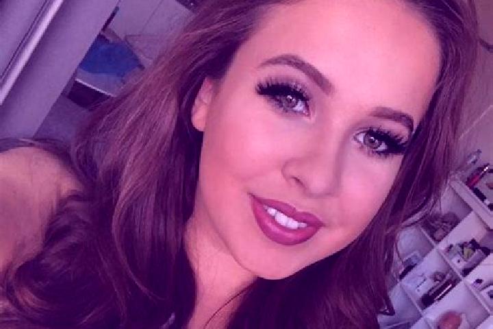 Stella, 38, a auburn blue-eyed european companion based in Clarkston. Offering Party Girl, Duos, Striptease. Available for incall and outcall, day and evenin...