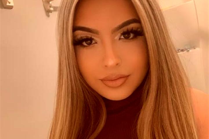 Stella, 38, a blonde dark-eyed latina companion based in Ngeni. Offering Domination, OWO. Available for incall and outcall, day and evening dates.