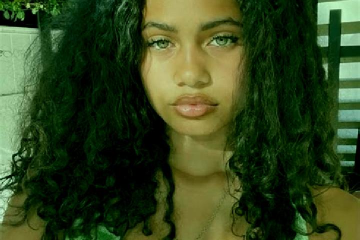 Stella, 38, a red green-eyed mixed companion based in Lampa. Offering Erotic Massage, CIM, Travel Companion, Duos. Available for incall and outcall, overnigh...