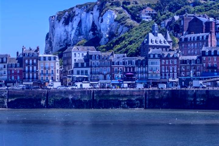 Stella, 38 — Escort in Le Treport, France