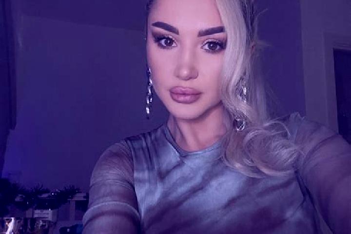 Stella, 39, a blonde grey-eyed indian companion based in Podgornyy. Offering BDSM, GFE, Erotic Massage, Travel Companion. Available for incall and outcall, o...
