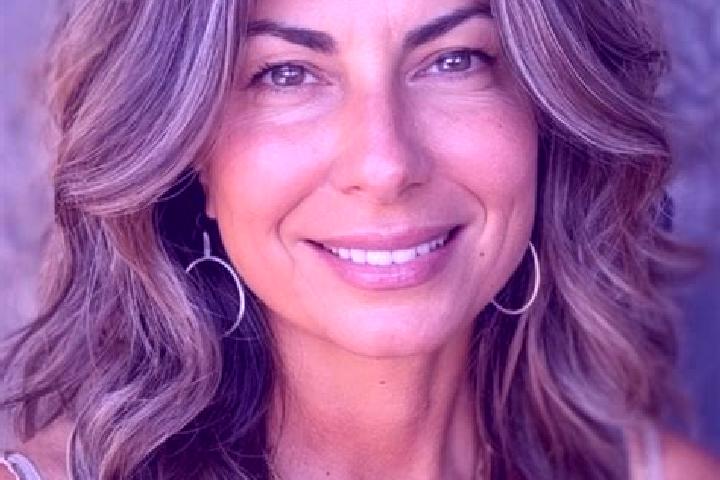 Stella, 39, a brunette grey-eyed latina companion based in Solidao. Offering Travel Companion, Couples, Girlfriend Experience, Erotic Massage, Striptease. Av...