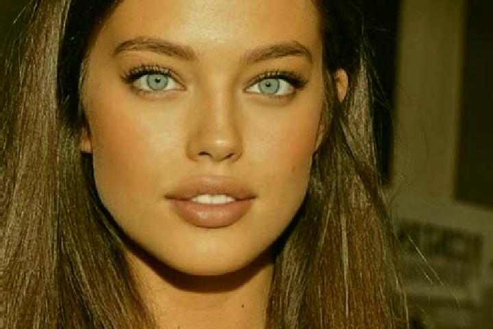 Stella, 39, a chestnut green-eyed caucasian companion based in Vada. Offering Party Girl, GFE, Travel Companion. Available for incall and outcall, overnight ...