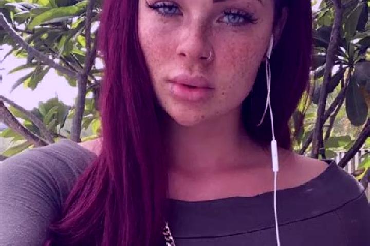Stella, 39, a red dark-eyed caribbean companion based in El Bonxhi. Offering Travel Companion, BDSM, 69. Available for incall and outcall, day and evening da...