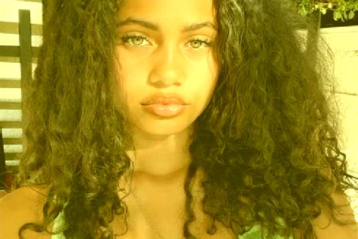 Stella, 39, a red green-eyed mixed companion based in Lasi Dua. Offering BDSM, Deep French Kissing, Duos. Available for incall and outcall, day and evening d...