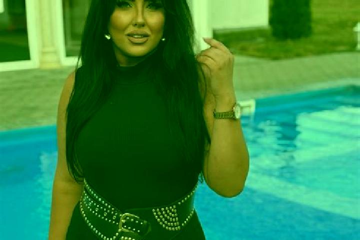 Stella, 39 — Escort in Luncoiu de Jos, Romania