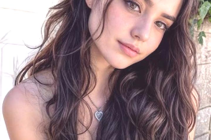 Victoria, 20, a auburn brown-eyed middle eastern companion based in Kyinzhi. Offering BDSM, Erotic Massage, Roleplay, Tantra, Overnight. Available for incall...