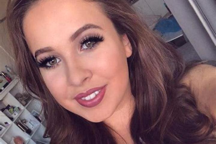 Victoria, 20, a dark blonde amber-eyed mixed companion based in Utrera. Offering A-Level, Massage, Dinner Date, Striptease, Deep French Kissing. Available fo...