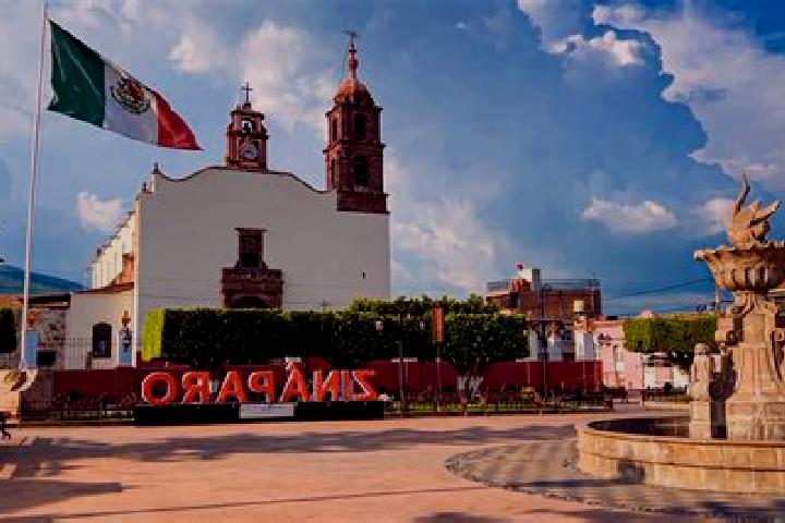 Victoria, 20 — Escort in Altamira de Zinaparo, Mexico