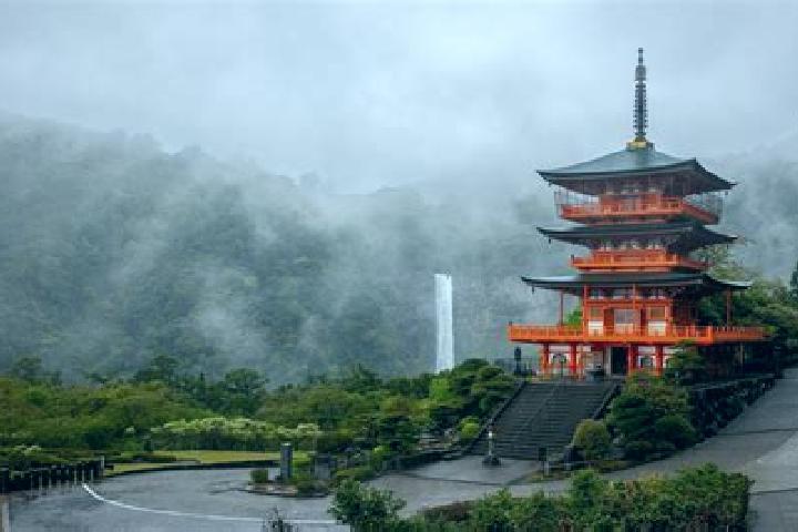 Victoria, 20 — Escort in Kumano, Japan