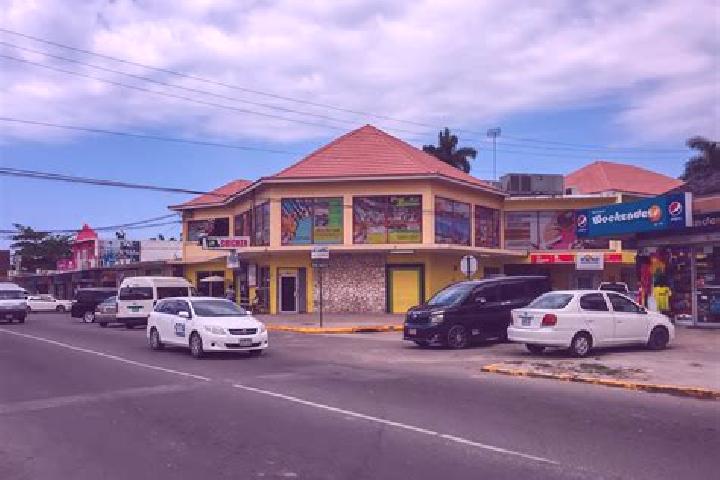 Victoria, 20 — Escort in Malvern, Jamaica