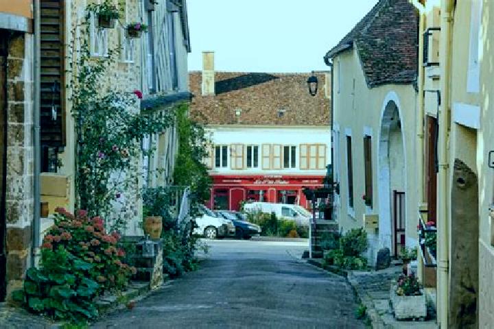 Victoria, 20 — Escort in Saint-Sauveur-Marville, France