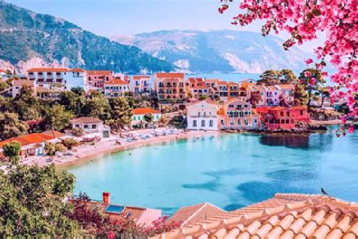 Victoria, 20 — Escort in Traganon, Greece