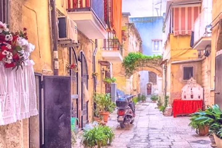 Victoria, 20 — Escort in Zollino, Italy