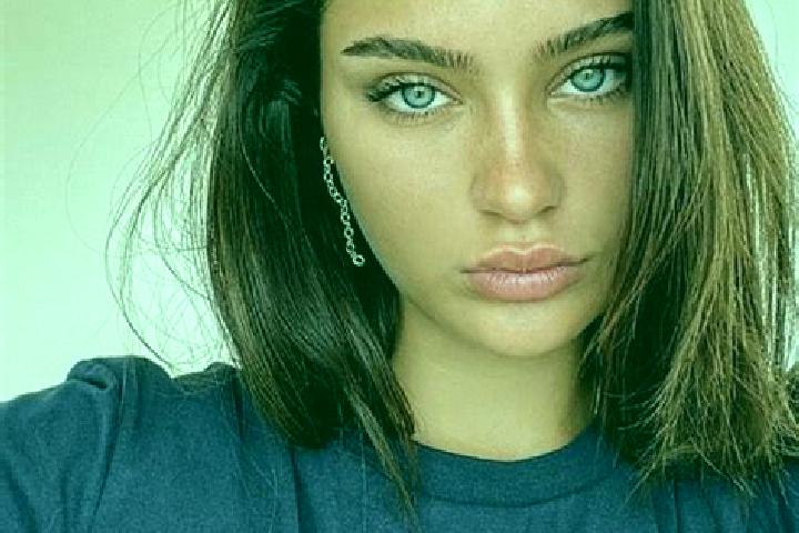 Victoria, 21, a brunette dark-eyed indian companion based in Piedras Blancas. Offering Erotic Massage, Duos, Domination. Available for incall and outcall, da...