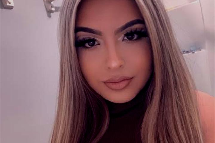 Victoria, 21, a red blue-eyed mixed companion based in El Hamma. Offering CIM, Striptease, 69, Massage. Available for incall and outcall, day and evening dates.