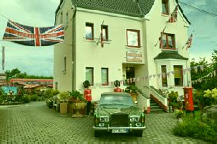 Victoria, 21 — Escort in Kalenborn, Germany