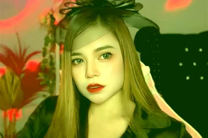 Victoria, 21 — Escort in Kwandang, Indonesia