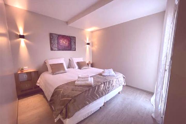 Victoria, 21 — Escort in La Roche-de-Glun, France