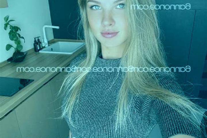 Victoria, 21 — Escort in Mery-sur-Marne, France