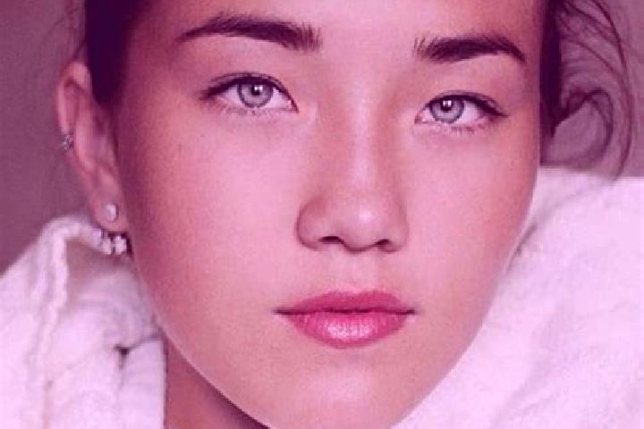 Victoria, 22, a black grey-eyed caucasian companion based in Payneham. Offering GFE, Overnight, 69. Available for incall and outcall, overnight bookings avai...