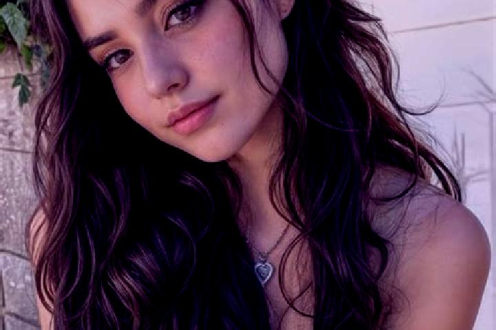 Victoria, 22, a brunette hazel-eyed middle eastern companion based in Pourcieux. Offering OWO, Deep French Kissing, Duos. Available for incall and outcall, d...