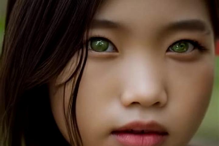 Victoria, 22, a red green-eyed asian companion based in Chau Phong. Offering Prostate Massage, Overnight, Deep French Kissing. Available for incall and outca...