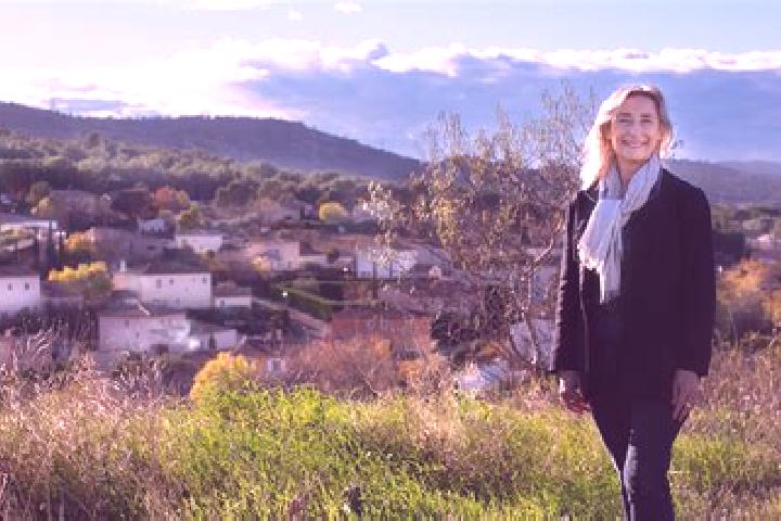 Victoria, 22 — Escort in Alleins, France