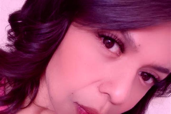Victoria, 22 — Escort in Divisaderos, Mexico