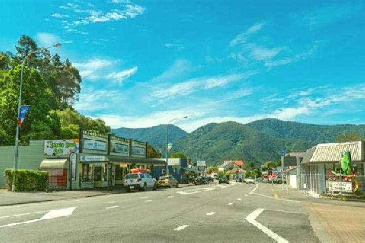 Victoria, 22 — Escort in Shelly Park, New Zealand