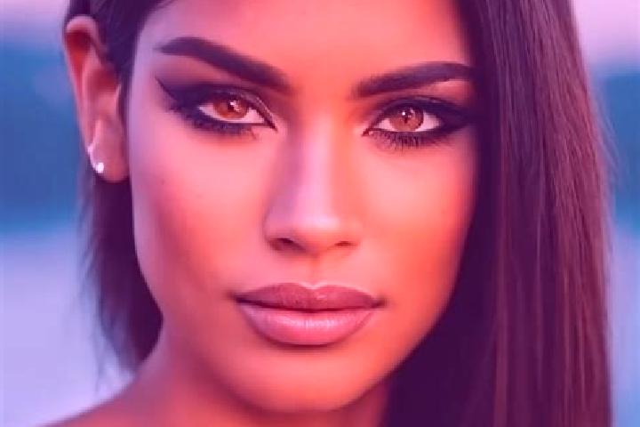 Victoria, 23, a brunette dark-eyed latina companion based in Taytay. Offering Striptease, 69, OWO, Girlfriend Experience. Available for incall and outcall, o...