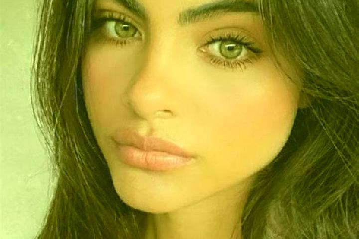 Victoria, 23, a brunette green-eyed latina companion based in Pitseng. Offering 69, Erotic Massage, Dinner Date, Duos. Available for incall and outcall, day ...