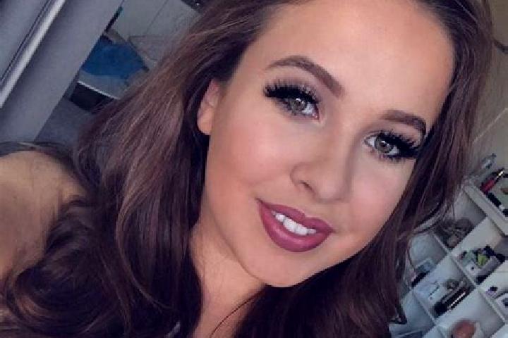 Victoria, 23, a dark blonde amber-eyed caucasian companion based in Niederschoena. Offering CIM, Massage, Party Girl. Available for incall and outcall, day a...