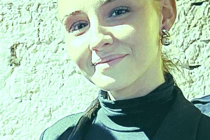 Victoria, 23 — Escort in Jolanda di Savoia, Italy