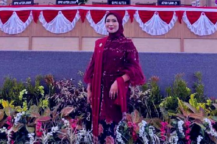 Victoria, 23 — Escort in Kendari, Indonesia