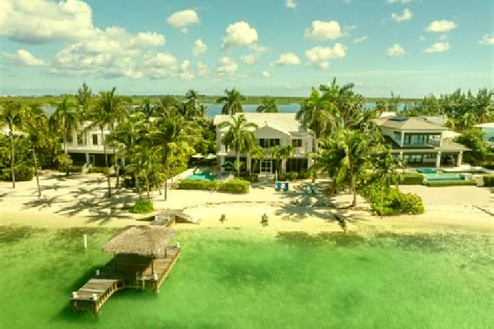 Victoria, 23 — Escort in North Side, Cayman Islands
