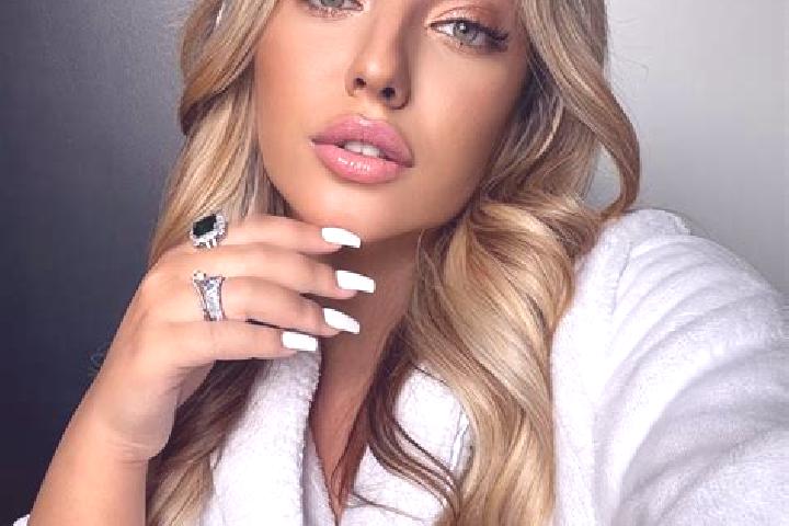 Victoria, 23 — Escort in Yesilhisar, Turkey