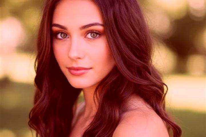 Victoria, 24, a auburn hazel-eyed caucasian companion based in GJak Mam. Offering Dinner Date, Massage, Party Girl. Available for incall and outcall, day and...