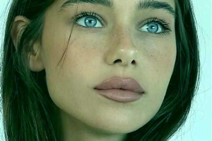 Victoria, 24, a brunette grey-eyed asian companion based in Pouzauges. Offering Fetish, Deep French Kissing, 69, Roleplay. Available for incall and outcall, ...